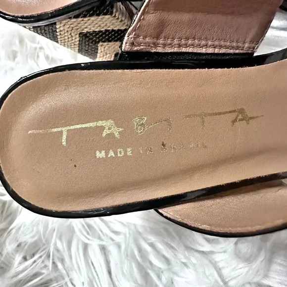 TABITA | Patent Leather Combo Block Heels Chevron Sandals Tan Black | Size 7 - Picture 8 of 8